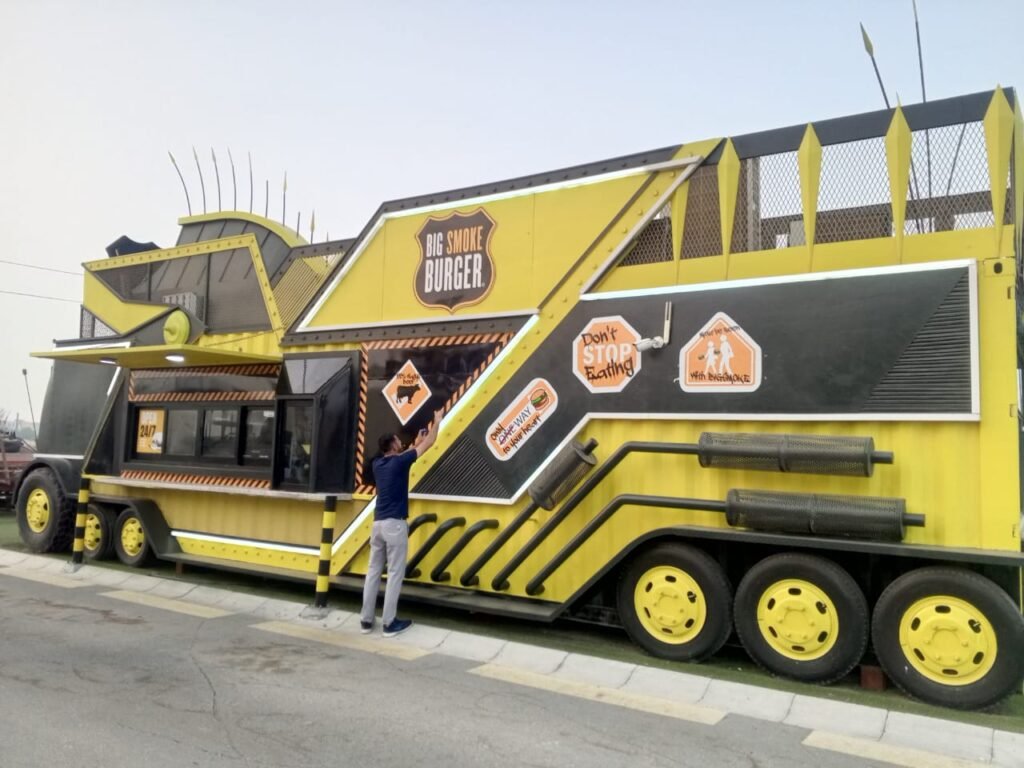 Food Trucks Makers in Dubai